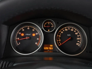 Седан Opel Astra 2008 года, 649000 рублей, Воронеж