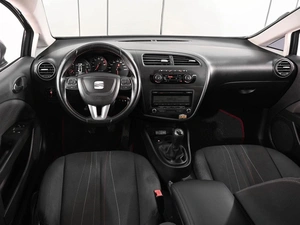 Хетчбэк SEAT Leon 2012 года, 759000 рублей, Аксай