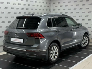 Внедорожник Volkswagen Tiguan 2021 года, 2600851 рублей, Красноярск