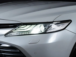 Седан Toyota Camry 2019 года, 3439000 рублей, Сургут