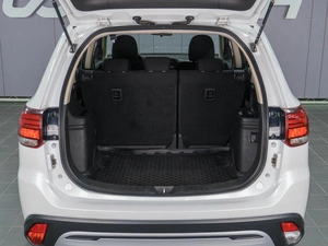 Внедорожник Mitsubishi Outlander 2019 года, 1749000 рублей, Сургут