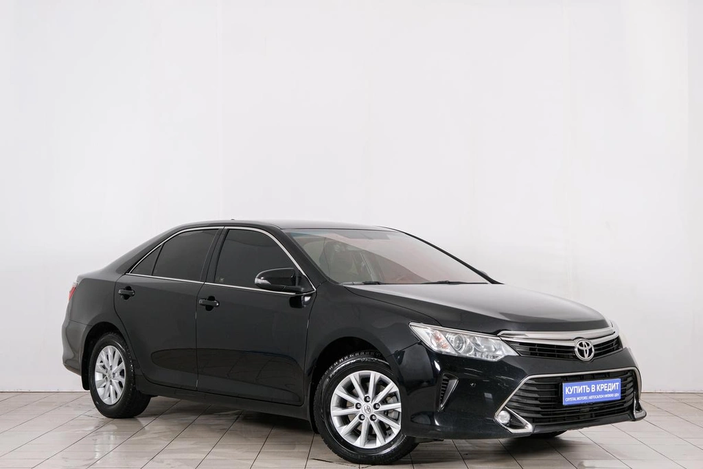 Седан Toyota Camry 2017 года, 2149000 рублей, Красноярск