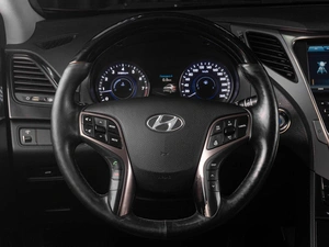 Седан Hyundai Grandeur 2012 года, 1220000 рублей, Тюмень