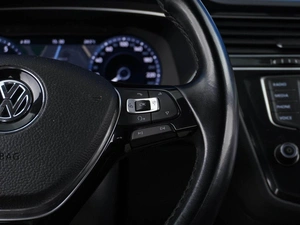 Внедорожник Volkswagen Tiguan 2017 года, 2647444 рублей, Москва