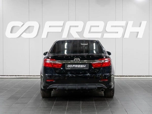 Седан Toyota Camry 2013 года, 1799000 рублей, Сургут