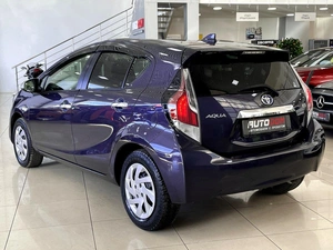 Хетчбэк Toyota Aqua 2015 года, 987000 рублей, Солонцы