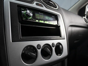 Седан Ford Focus 2007 года, 450000 рублей, Омск