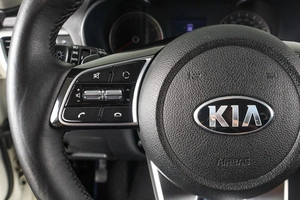 Седан Kia Optima 2019 года, 1729000 рублей, Пермь