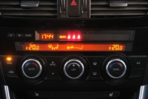 Внедорожник Mazda CX-5 2012 года, 1899000 рублей, Омск