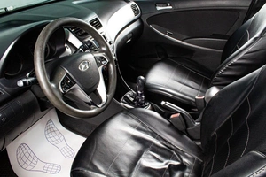 Седан Hyundai Solaris 2014 года, 789000 рублей, Сургут