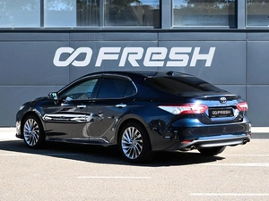 Седан Toyota Camry 2018 года, 2414000 рублей, Кирилловка