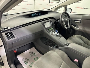 Лифтбек Toyota Prius 2011 года, 999000 рублей, Красноярск