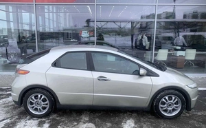 Хетчбэк Honda Civic 2008 года, 570000 рублей, Солонцы