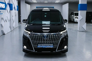Минивэн Toyota Esquire 2018 года, 2348000 рублей, Солонцы