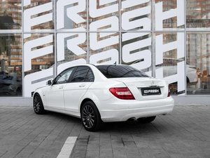 Седан Mercedes-benz C-класс 2011 года, 1425000 рублей, Ставрополь