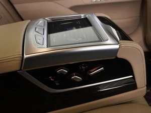 Седан BMW 7 серия 2015 года, 3469000 рублей, Красный Пахарь