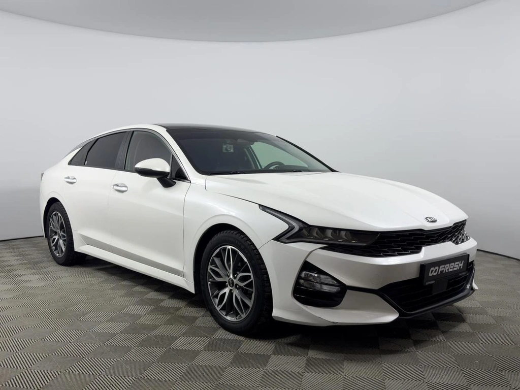 Седан Kia K5 2020 года, 2476100 рублей, Казань