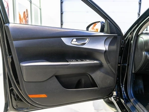 Седан Kia Cerato 2022 года, 1949000 рублей, Красноярск