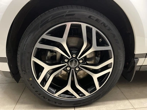 Внедорожник Land Rover Range Rover Evoque 2019 года, 3300000 рублей, Красноярск