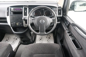 Минивэн Nissan Serena 2010 года, 1099000 рублей, Красноярск