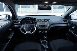 Хетчбэк Kia Rio 2015 года, 1069000 рублей, Нижний Новгород