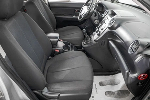 Минивэн Kia Carens 2011 года, 739000 рублей, Барнаул