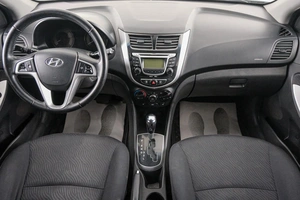 Седан Hyundai Solaris 2011 года, 799000 рублей, Красноярск