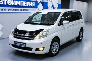 Минивэн Toyota Isis 2008 года, 998000 рублей, Солонцы
