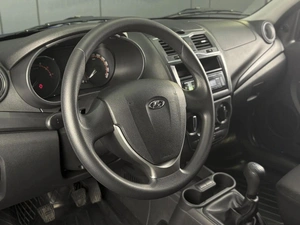 Седан ВАЗ (LADA) Granta 2019 года, 580000 рублей, Омск