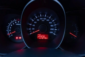 Седан Kia Rio 2014 года, 949000 рублей, Саратов