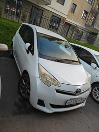 Хетчбэк Toyota Ractis 2011 года, 1100000 рублей, Красноярск