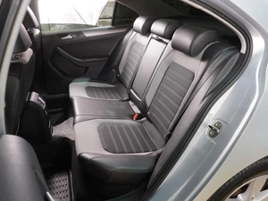 Седан Volkswagen Jetta 2012 года, 1069000 рублей, Воронеж