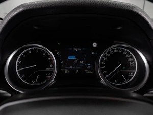 Седан Toyota Camry 2018 года, 2699000 рублей, Тюмень