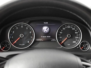 Внедорожник Volkswagen Touareg 2012 года, 2499900 рублей, Казань