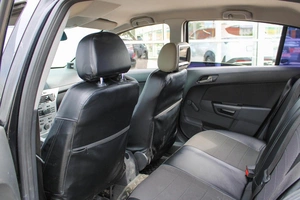 Седан Opel Astra 2011 года, 580000 рублей, Ярославль