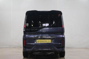 Минивэн Honda Stepwgn Spada 2015 года, 1799000 рублей, Новокузнецк