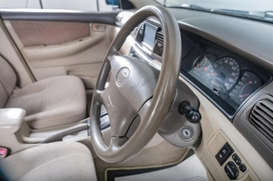 Седан Toyota Corolla 2004 года, 659000 рублей, Томск