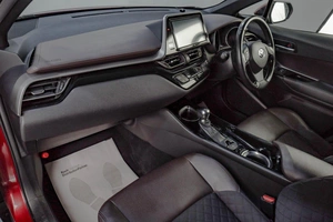 Внедорожник Toyota C-HR 2017 года, 1889000 рублей, Челябинск