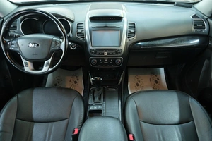 Внедорожник Kia Sorento 2016 года, 2199000 рублей, Омск