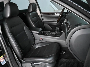 Внедорожник Volkswagen Touareg 2013 года, 2310000 рублей, Аксай