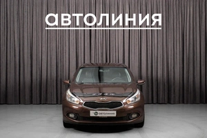 Хетчбэк Kia Ceed 2012 года, 649000 рублей, Красноярск