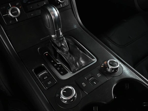 Внедорожник Volkswagen Touareg 2010 года, 2199000 рублей, Аксай