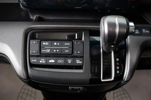 Минивэн Honda Stepwgn Spada 2015 года, 2149000 рублей, Пермь