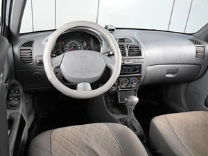 Седан Hyundai Accent 2004 года, 630000 рублей, Аксай