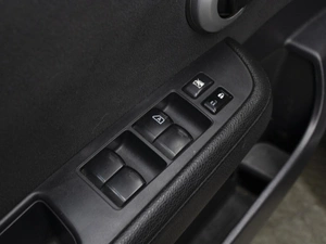 Седан Nissan Tiida 2012 года, 745000 рублей, Омск