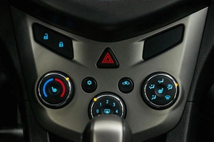 Седан Chevrolet Aveo 2014 года, 827000 рублей, Красноярск