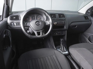 Седан Volkswagen Polo 2016 года, 950000 рублей, Ростов-на-Дону