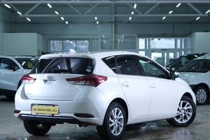Хетчбэк Toyota Auris 2016 года, 1469000 рублей, Омск