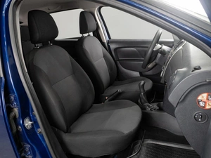 Хетчбэк Renault Sandero 2017 года, 719000 рублей, Тюмень