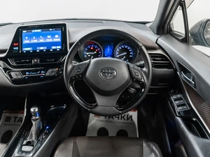 Внедорожник Toyota C-HR 2019 года, 2080000 рублей, Красноярск